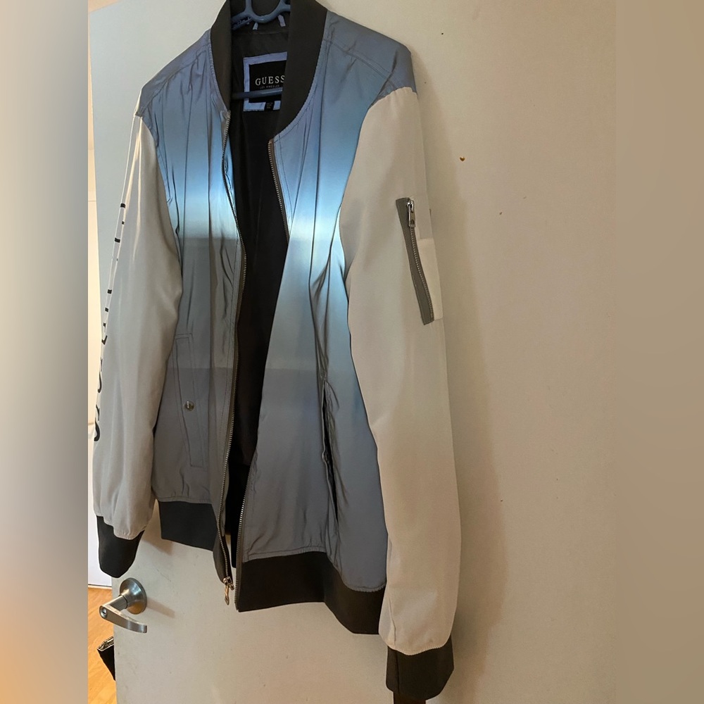 Men’s oversized plus sized XXL Guess reflective bomber jacket gray